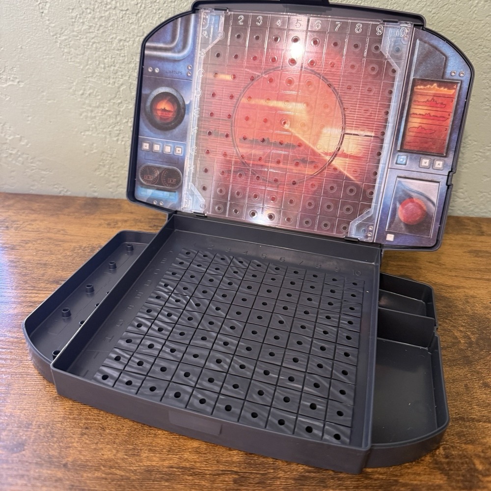 2012 Battleship Replacement‎ Game Pieces Parts Board / Grid Hasbro 2A